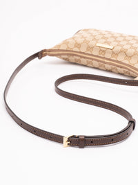 Gucci Gucci Women `Gucci Essence Plaque` Shoulder Bag