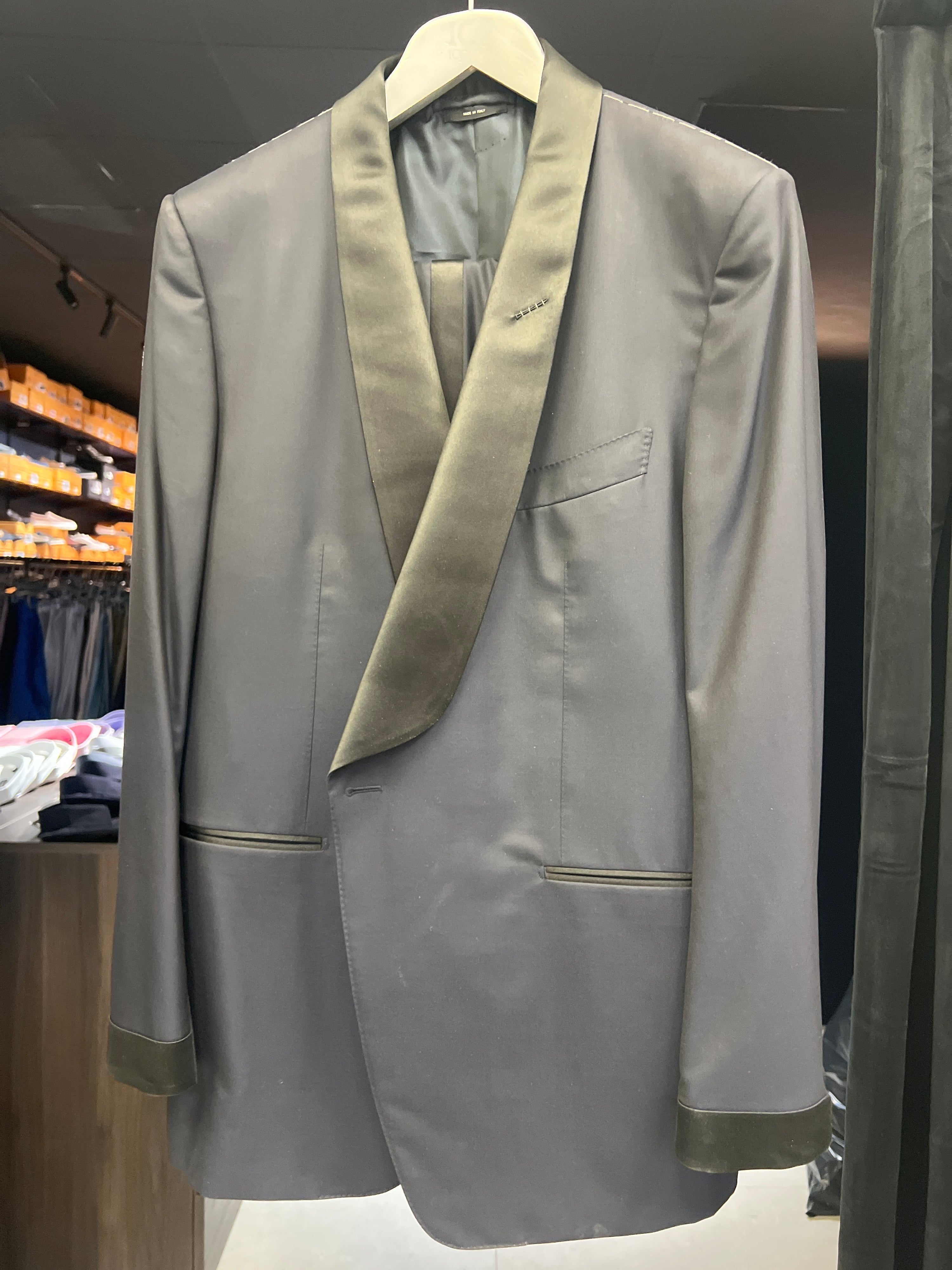 Tom Ford Men's Navy Blue 100% Wool Tuxedo Suit