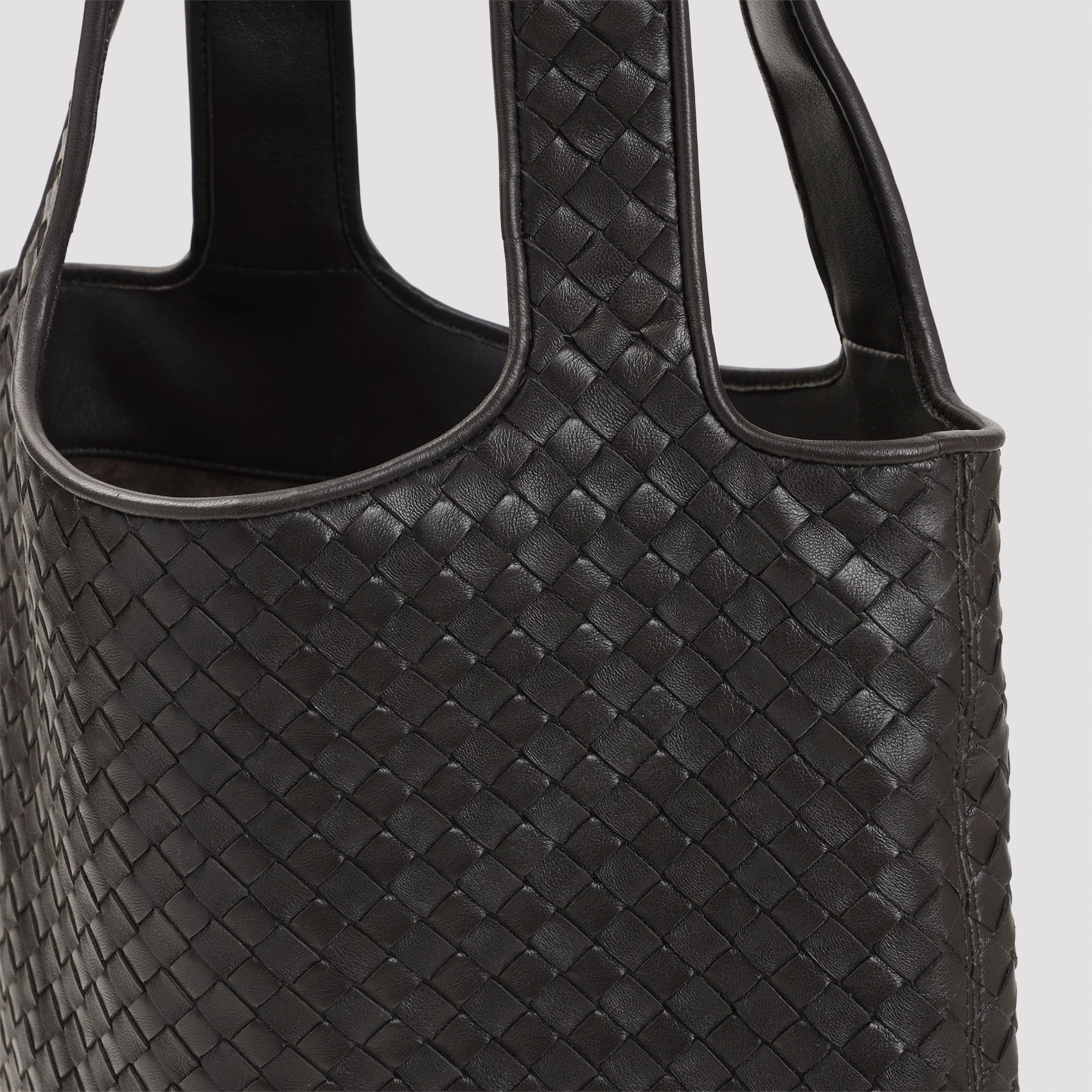 Bottega Veneta Veneto Intrecciato Tote Unisex