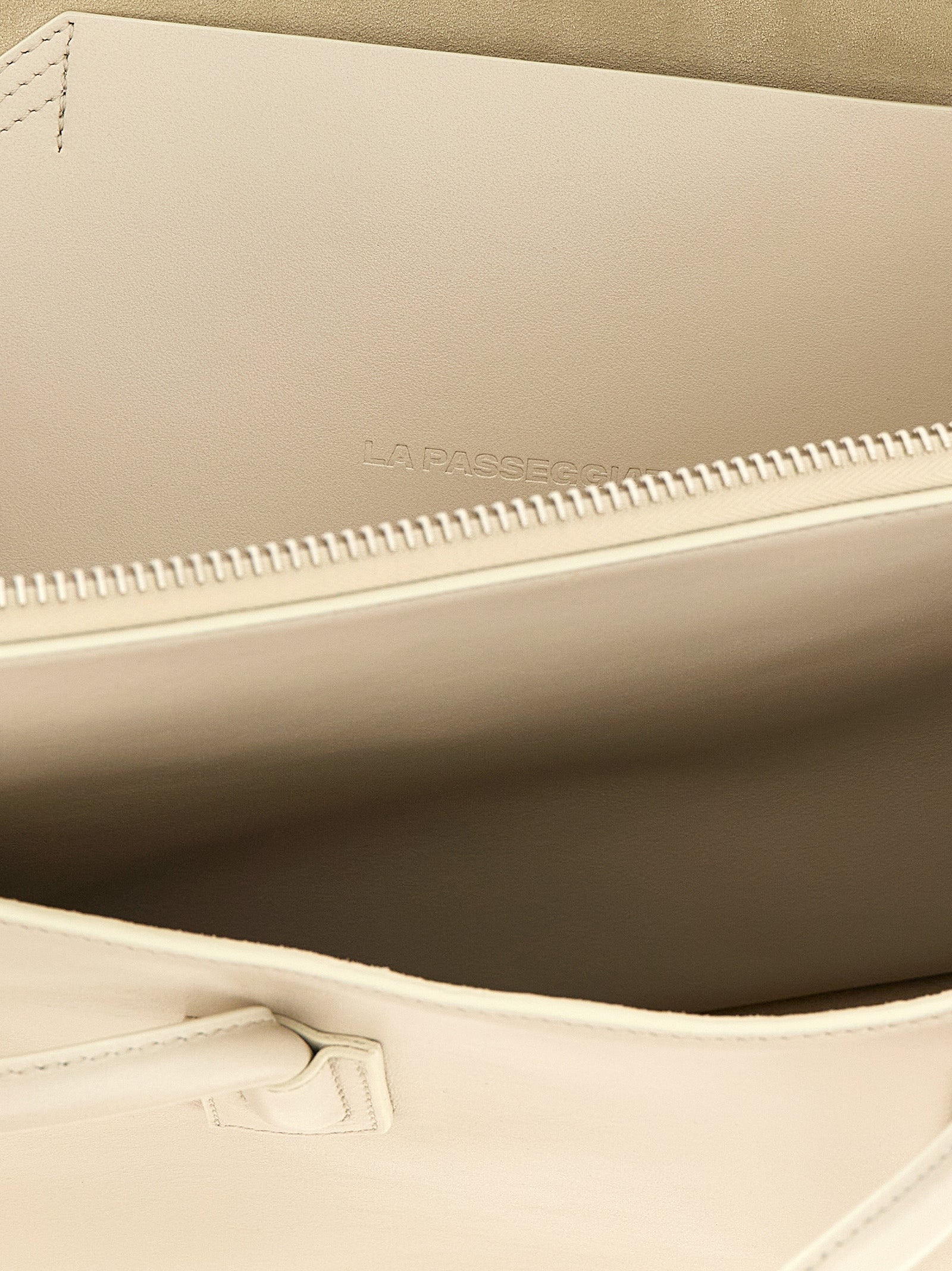 THE ATTICO The Attico Women 'La Passeggiata Medium' Shoulder Bag