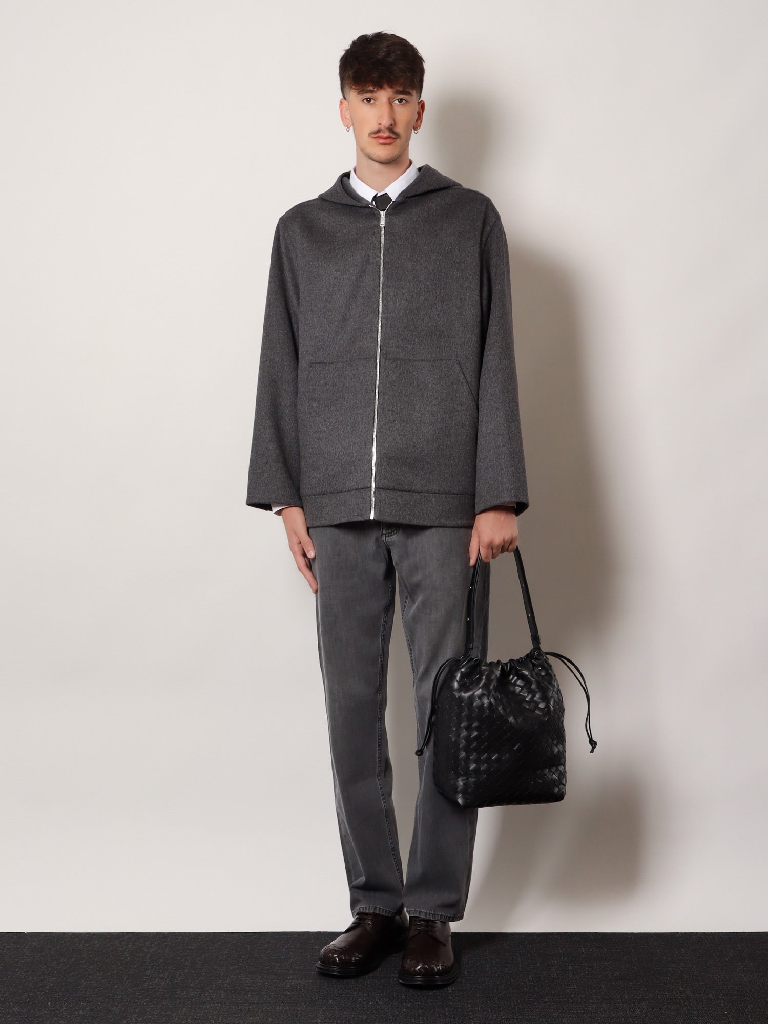 Bottega Veneta Men Bucket Intrecciato Biblioteca Leather Shoulder Bag