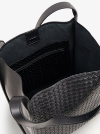 Bottega Veneta Men Corriere Leather Shoulder Bag With Intrecciato Pattern