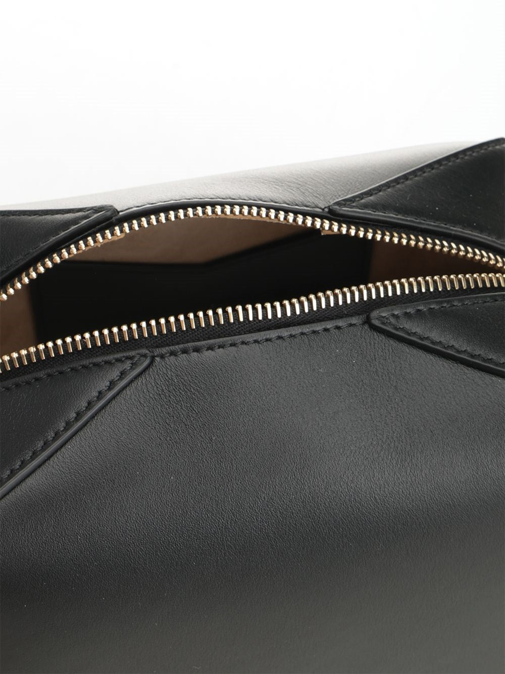 Alaïa Alaïa Women Small "Bouledogue" Bag