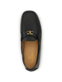 VALENTINO GARAVANI Valentino Garavani Men Driver Fastaway Leather Loafers