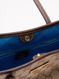 Gucci Gucci Women `Gucci Essence Plaque` Shoulder Bag