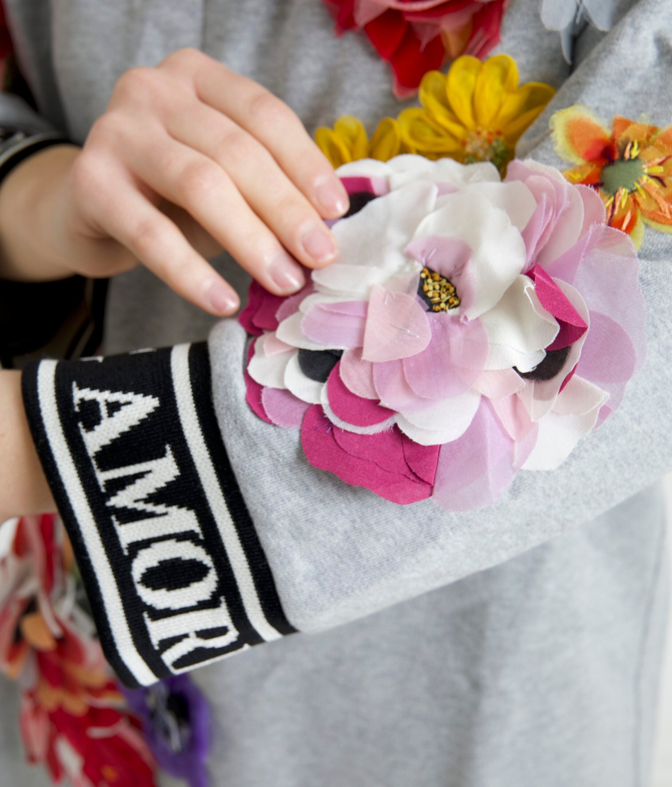Dolce & Gabbana Gray DG Amore Queen Floral Pullover Women's Sweater
