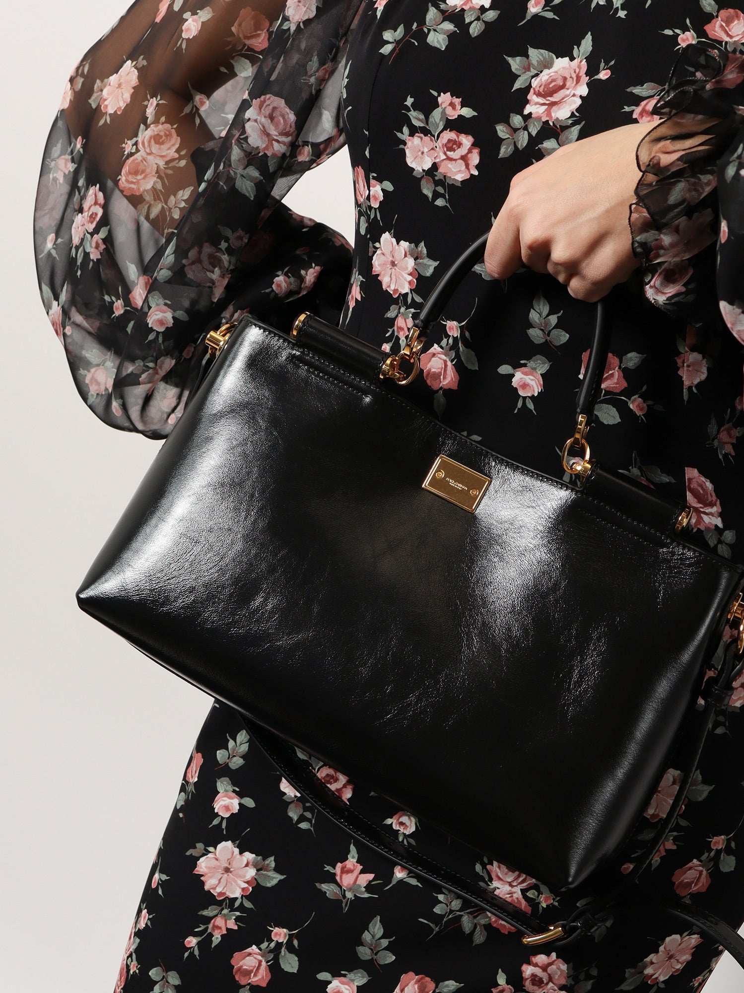 Dolce & Gabbana Women Vittoria Leather Shoulder Bag