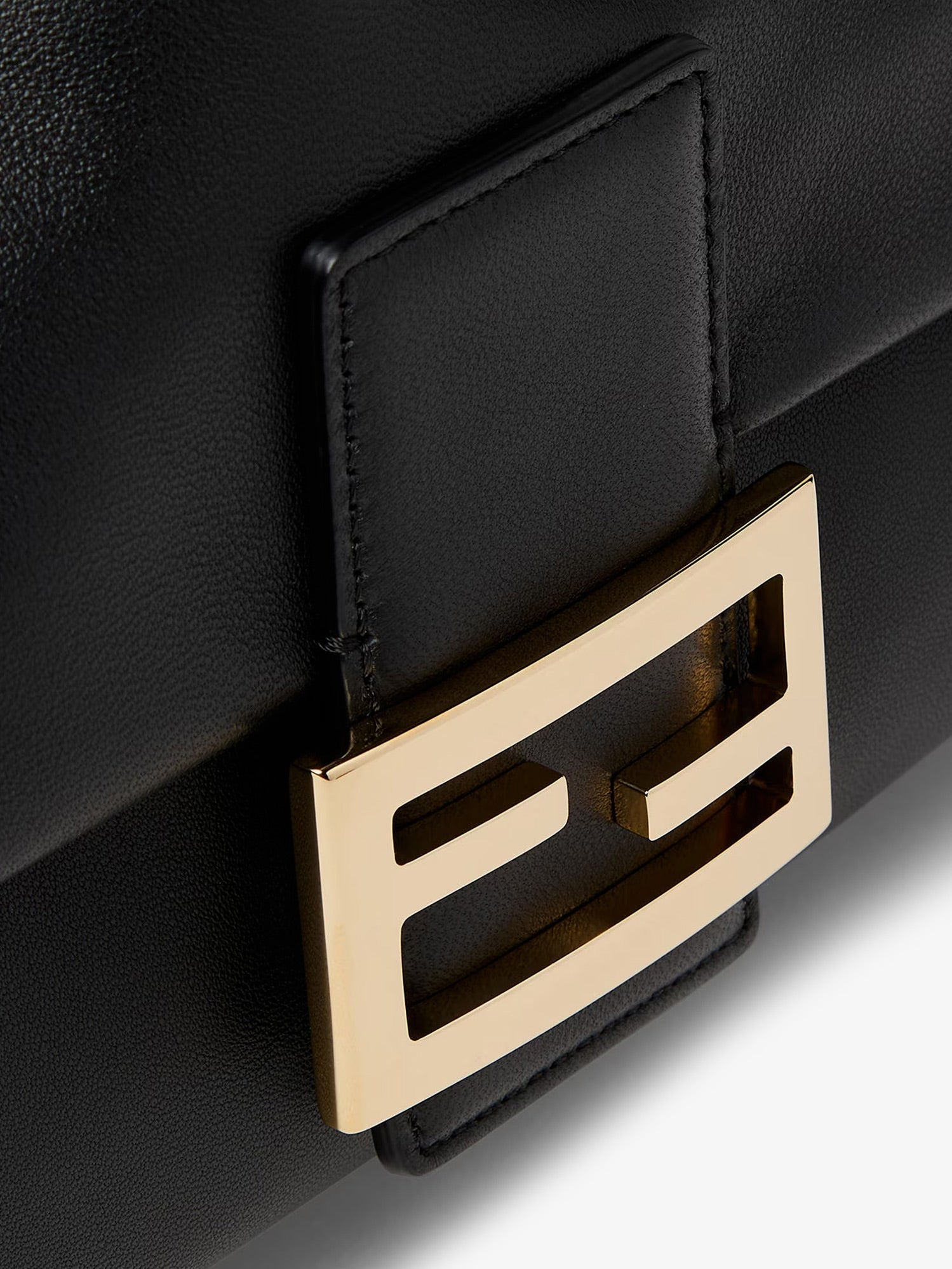 FENDI Fendi Women Baguette Soft Medium Leather Shoulder Bag