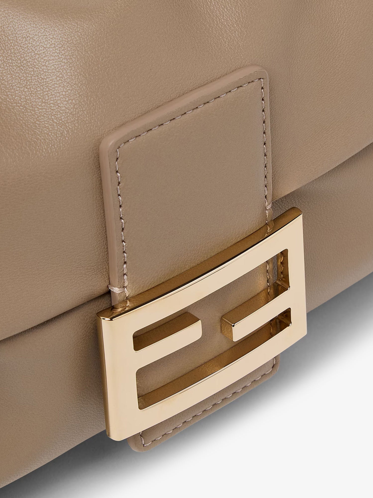 FENDI Fendi Women Baguette Soft Medium Leather Shoulder Bag