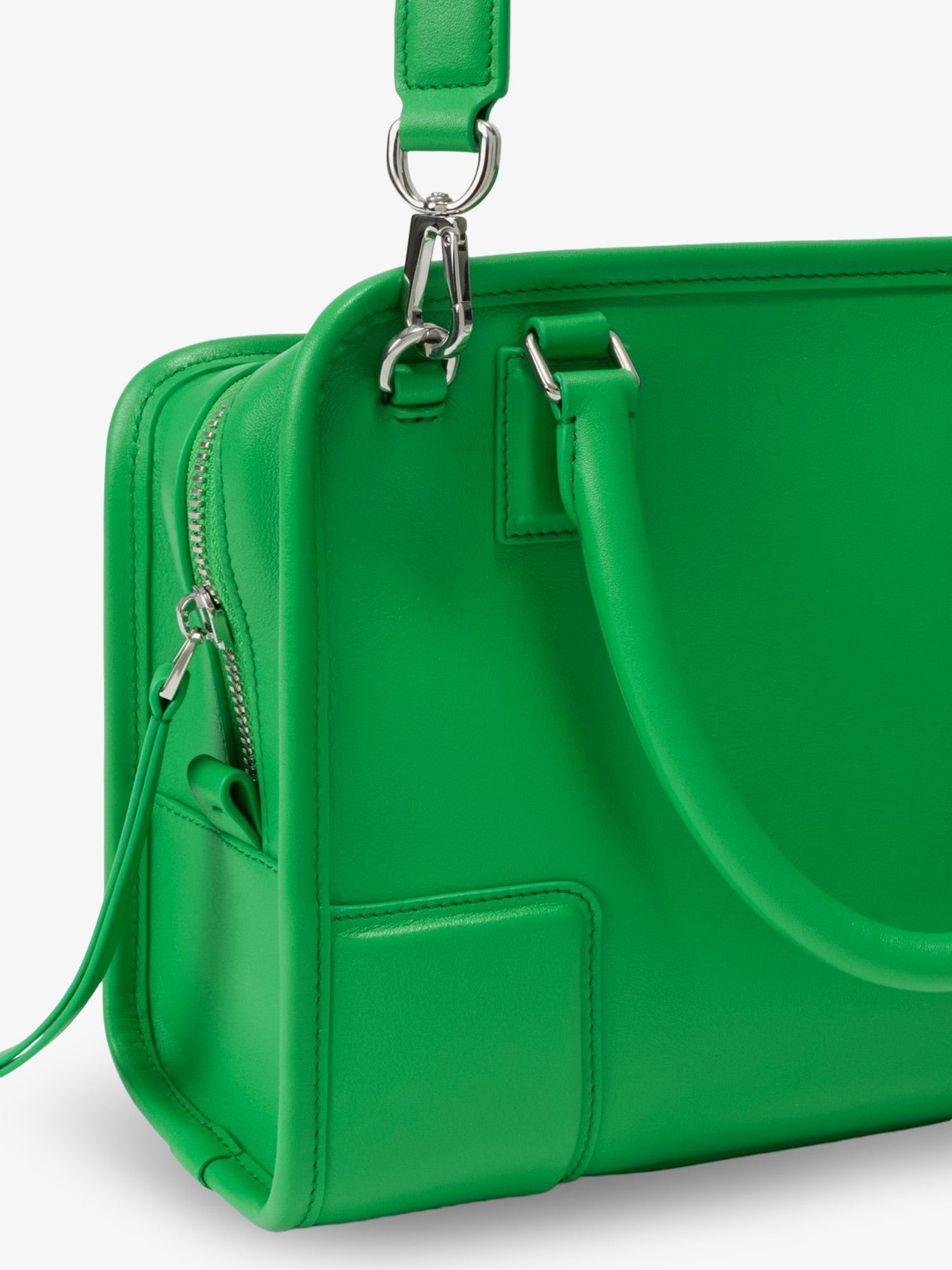 Loewe Women Amazona 180 Leather Handbag