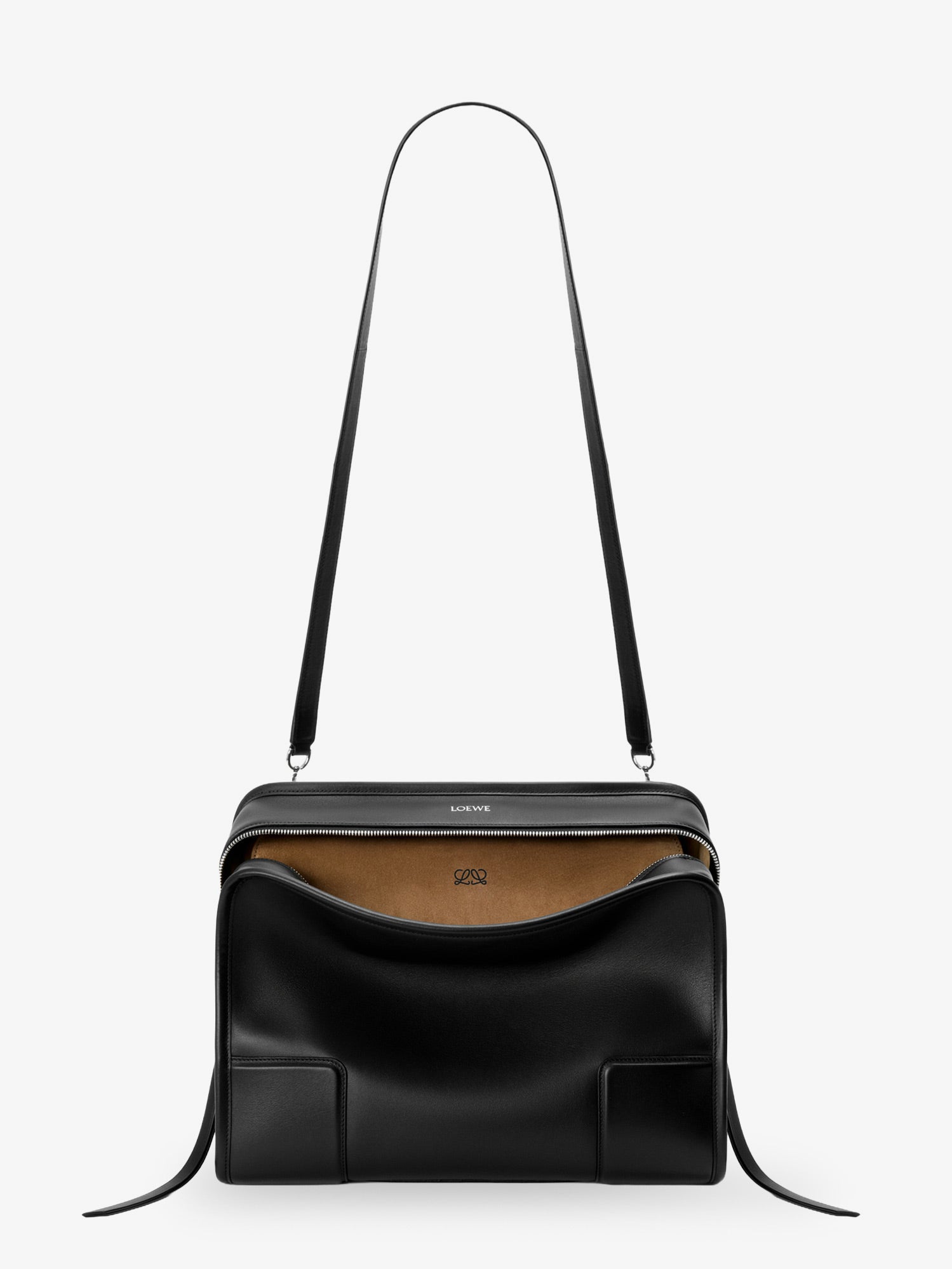 Loewe Women Amazona 180 Leather Handbag