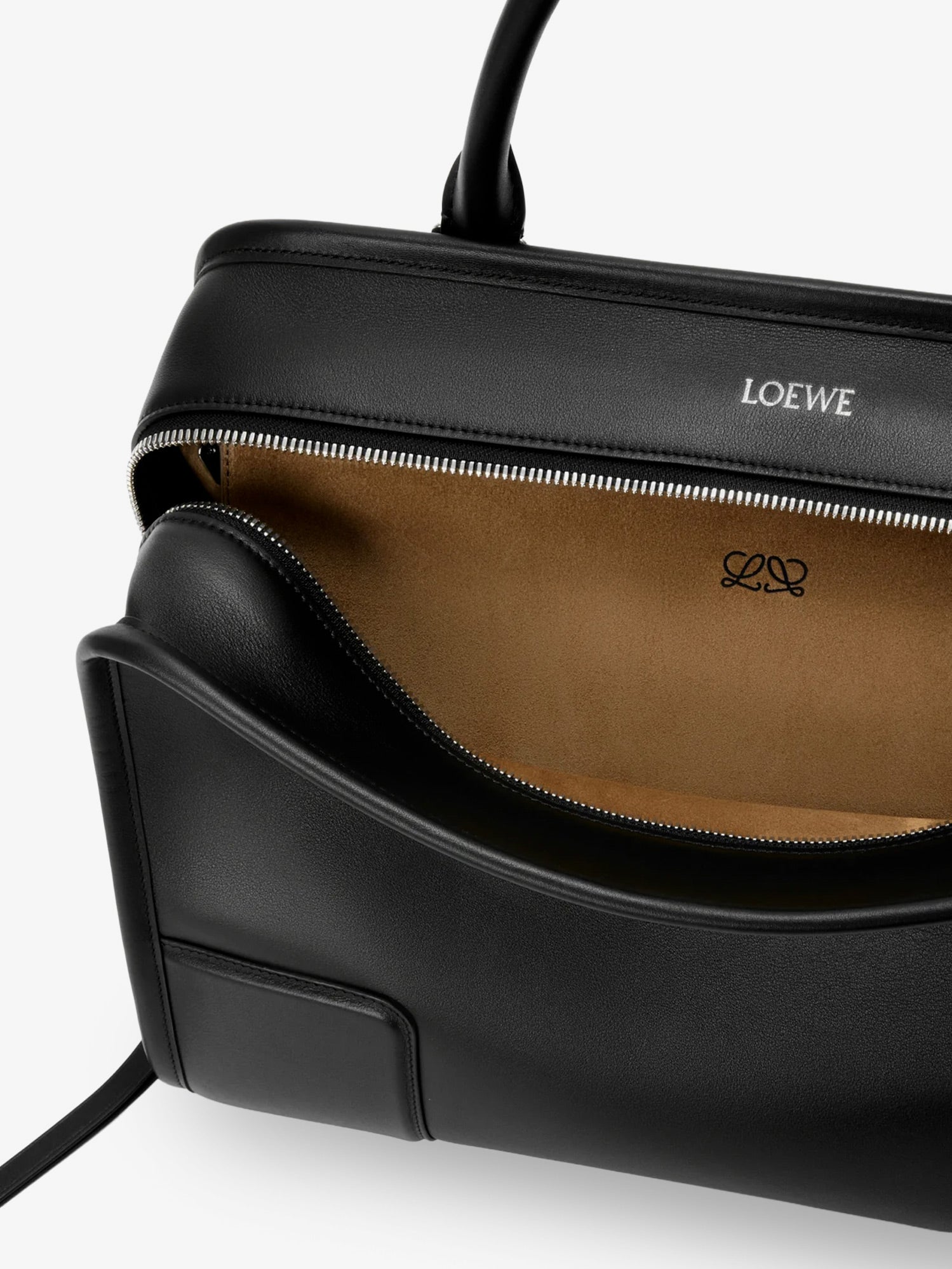 Loewe Women Amazona 180 Leather Handbag