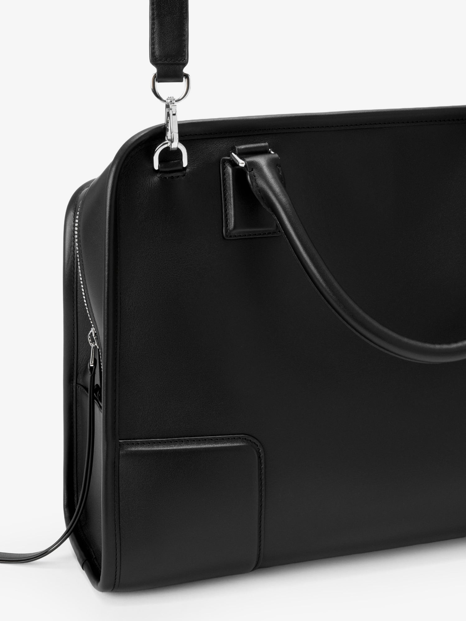 Loewe Women Amazona 180 Leather Handbag