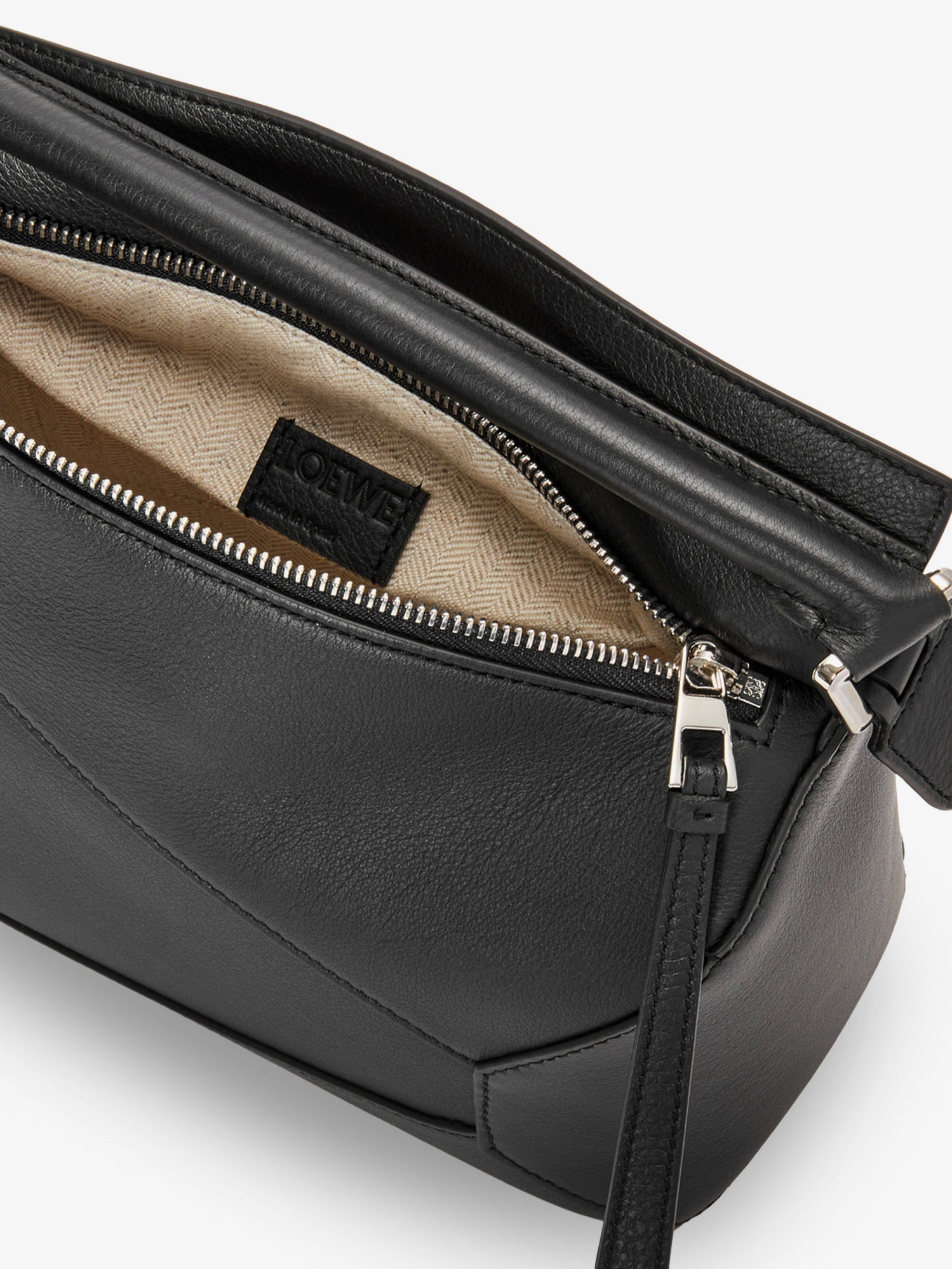Loewe Women Puzzle Edge Leather Handbag With Engraved Anagram Logo