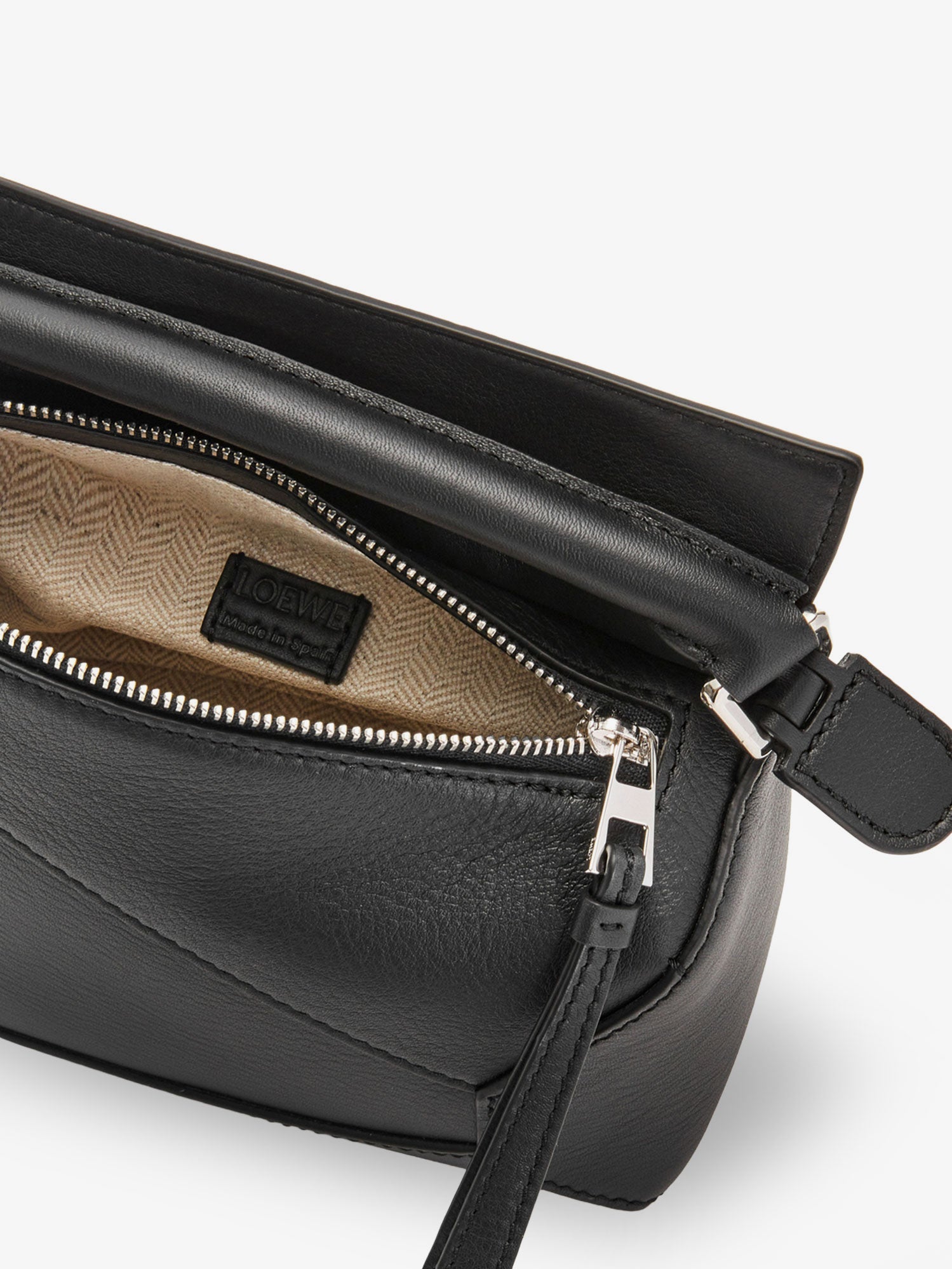 LOEWE Loewe Women Puzzle Edge Leather Handbag