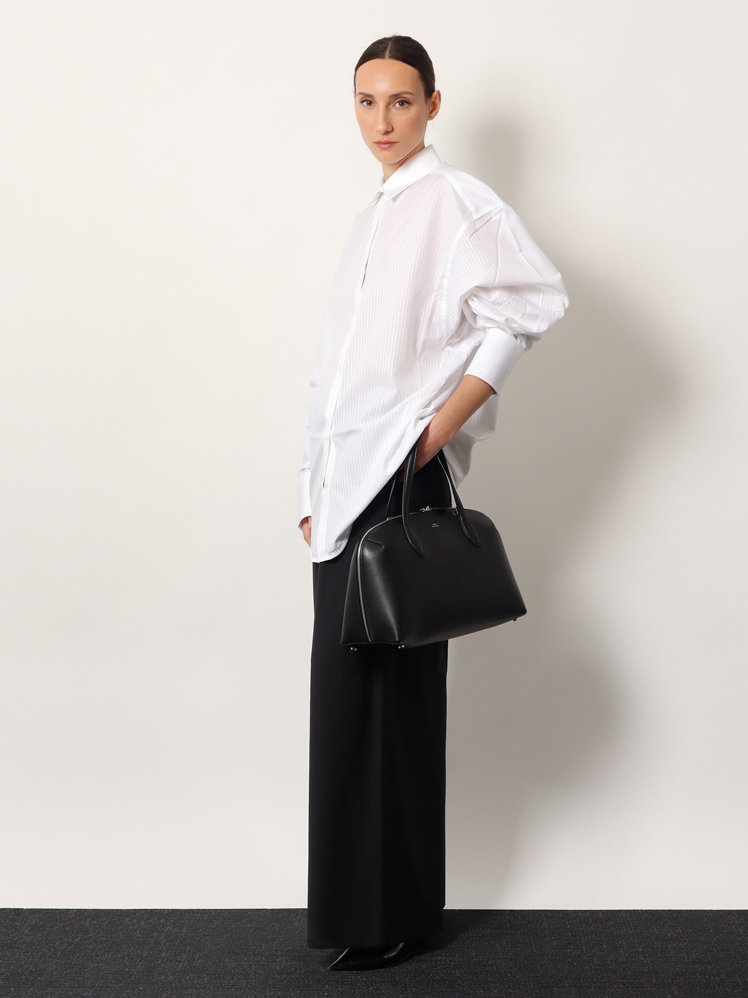 TOTEME Toteme Women Leather Handbag With Engraved Logo On The Front