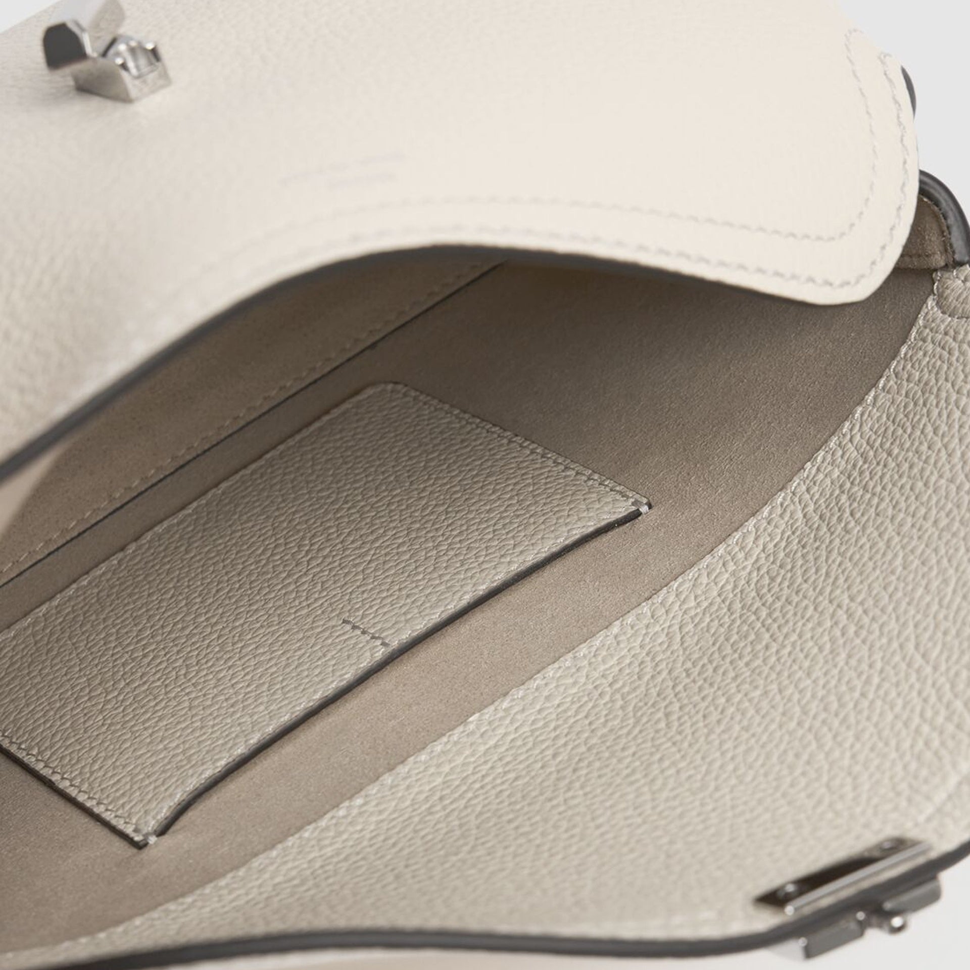 Toteme Toteme T-Lock Leather Clutch Bag Women