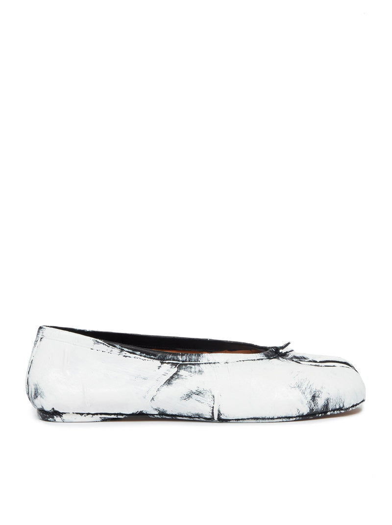 Maison Margiela Maison Margiela Women Hand-Painted Tabi Ballet Flat In Nappa