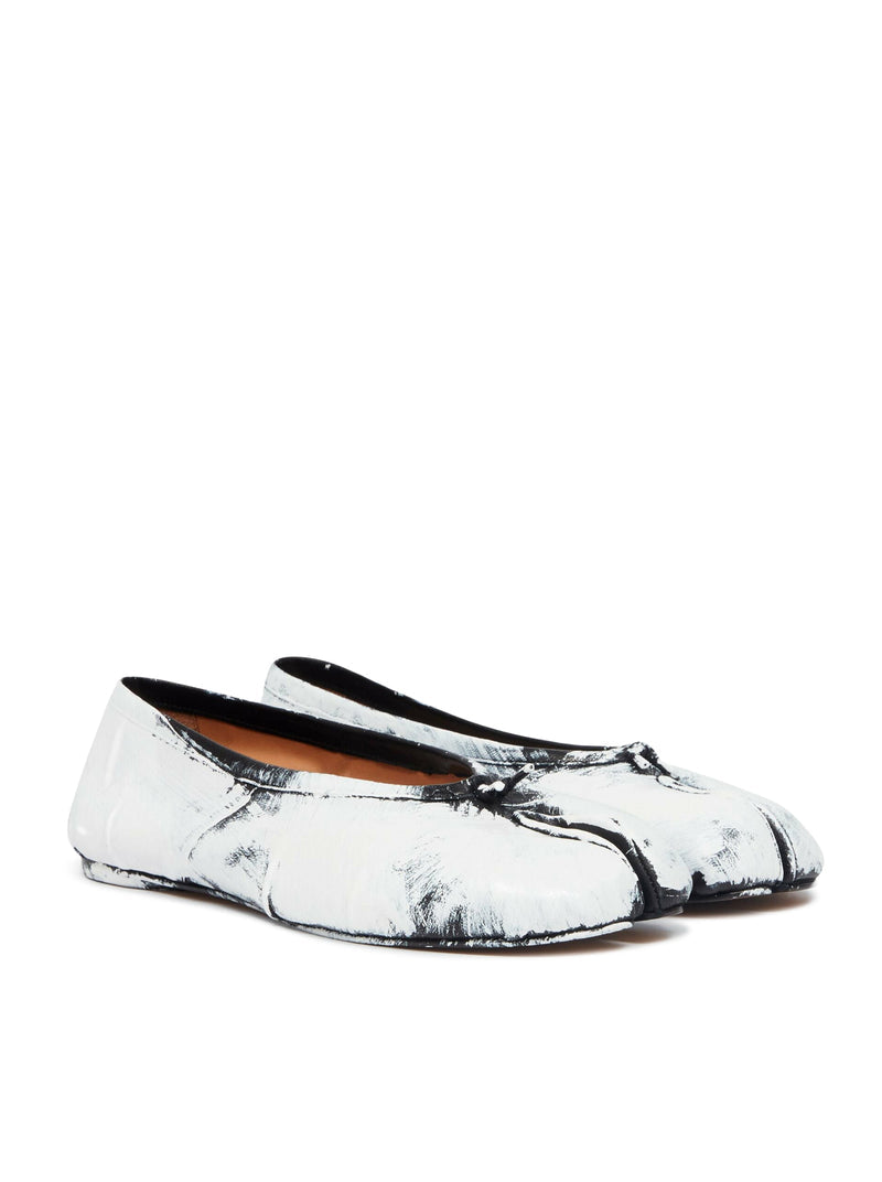 Maison Margiela Maison Margiela Women Hand-Painted Tabi Ballet Flat In Nappa