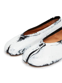 Maison Margiela Maison Margiela Women Hand-Painted Tabi Ballet Flat In Nappa