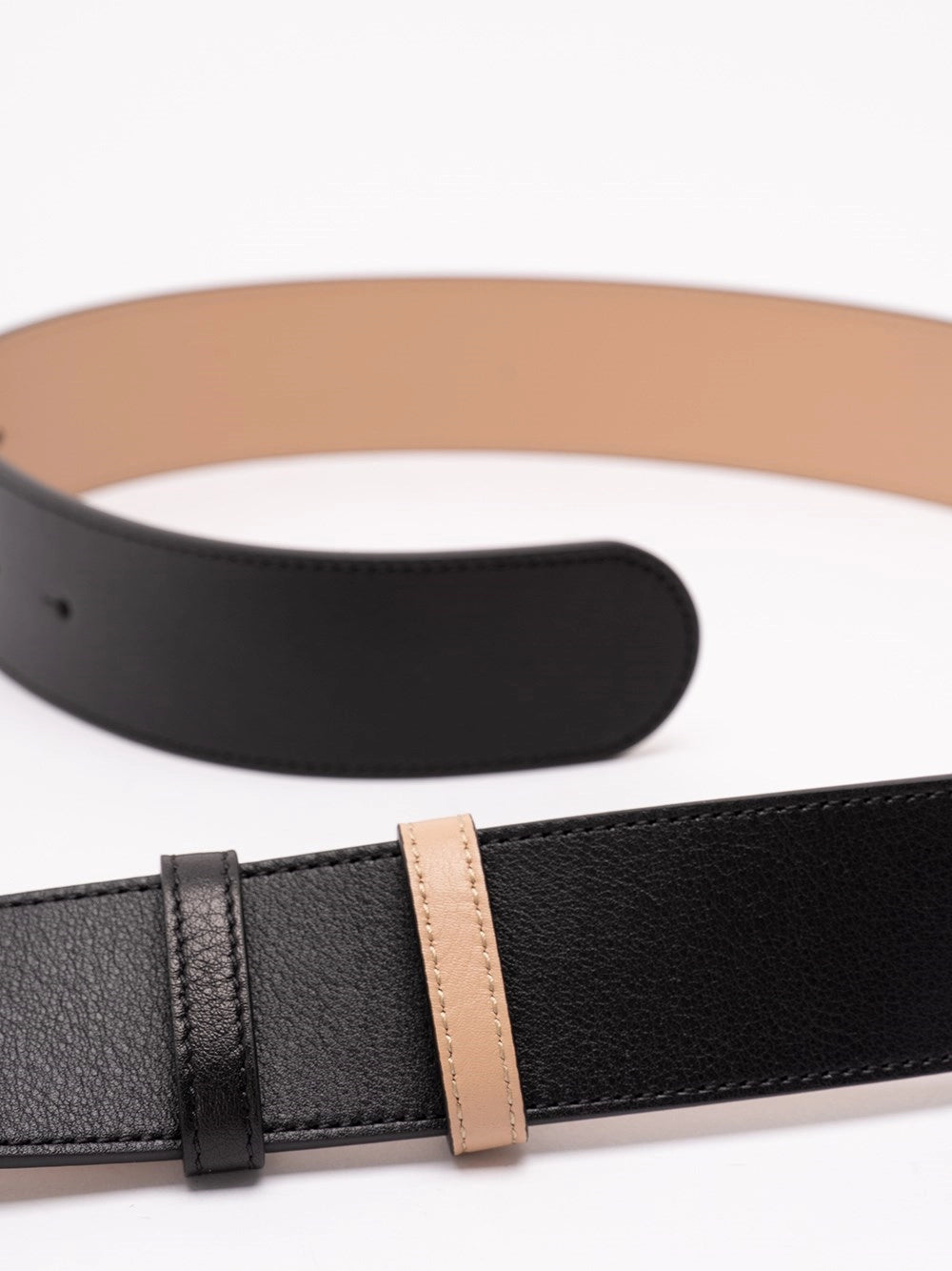Valentino garavani Valentino Garavani Women Reversible Vlogo Signature Belt In Glossy Calfskin 40 Mm