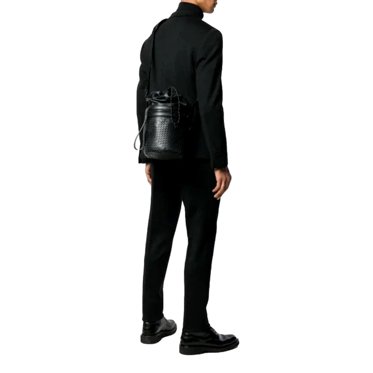67bf25022007ac507d85c2de_bottega-veneta-578544-black-4-clipped-rev-1_1789412430558.jpeg