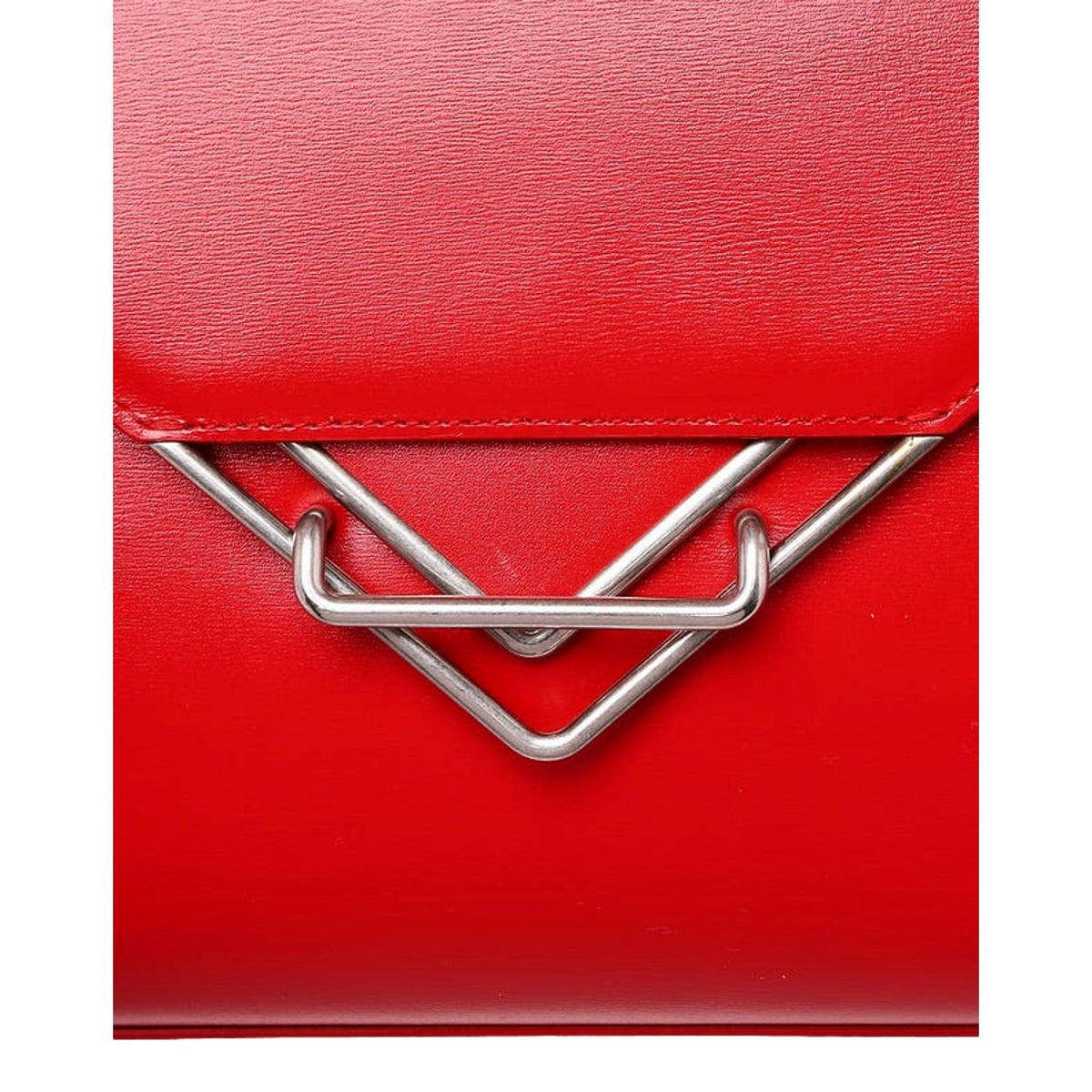 67bf25022007ac507d85c2de_bottega-veneta-the-clip-womens-shoulder-and-crossbody-bag-chili-red-calfskin-leather-queen-bee-of-beverly-hills-1209871415_1789412061986.jpg