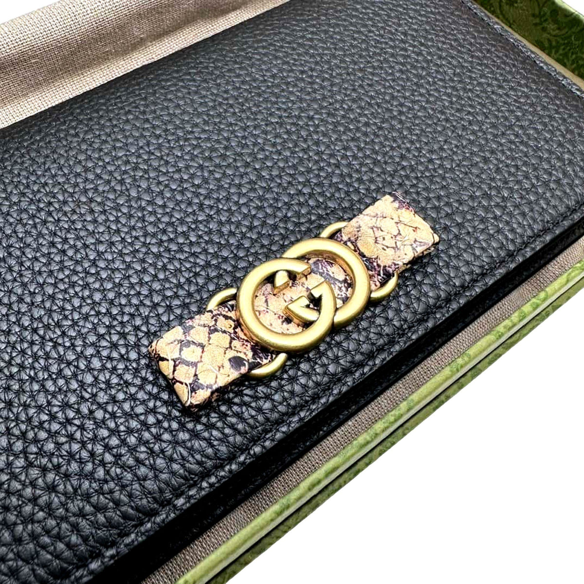 67bf25022007ac507d85c2de_gucci-746056-black6-clipped-rev-1_1789415951773.jpeg