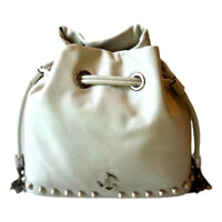 67bf25022007ac507d85c2de_jimmy-choo-marcheline-pearl-small-bucket-crossbody-bag-ivory-queen-bee-of-beverly-hills-1209872787_1789591519346.jpg