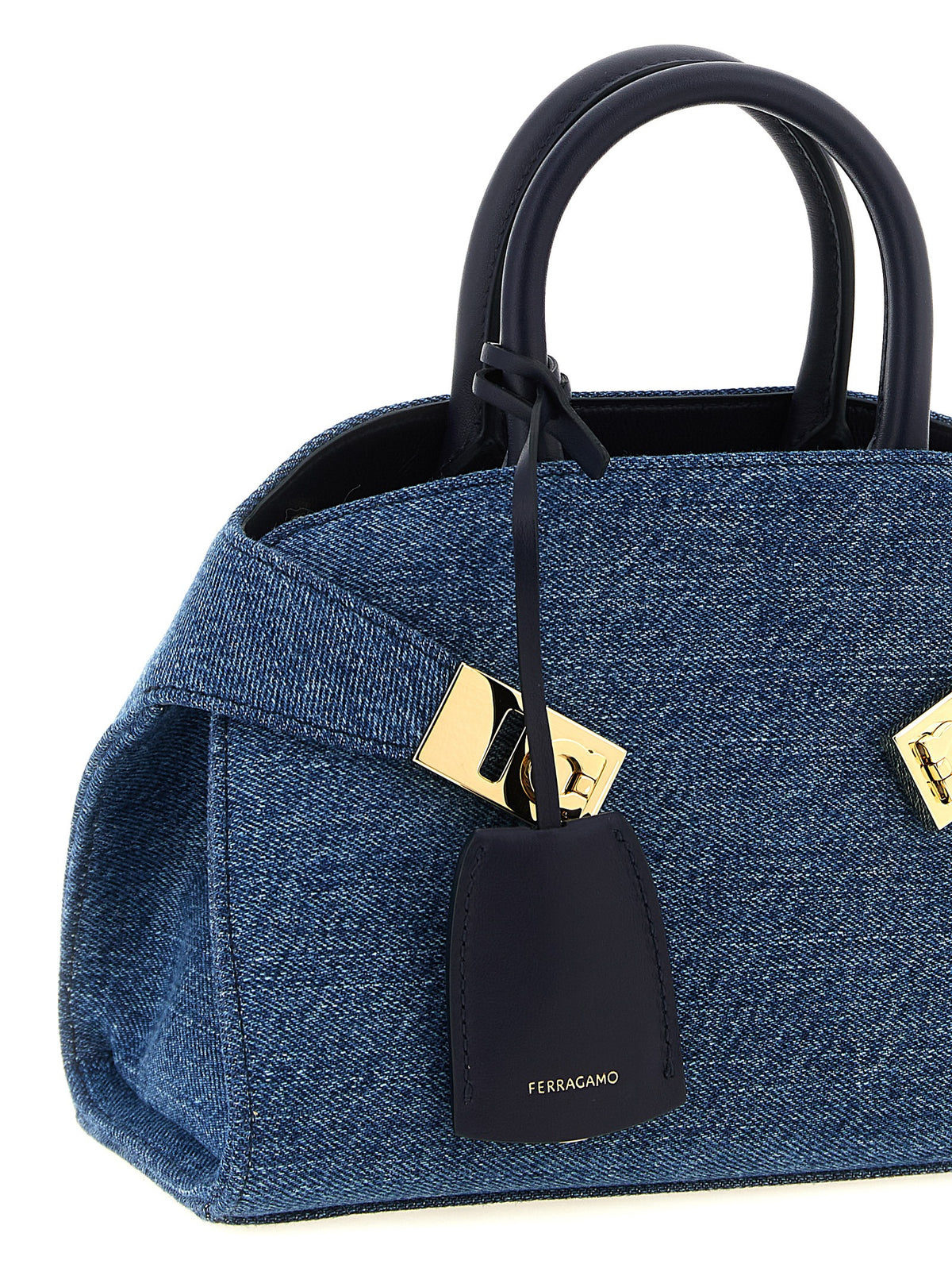 FERRAGAMO Ferragamo Women 'Hug (Xs)' Handbag