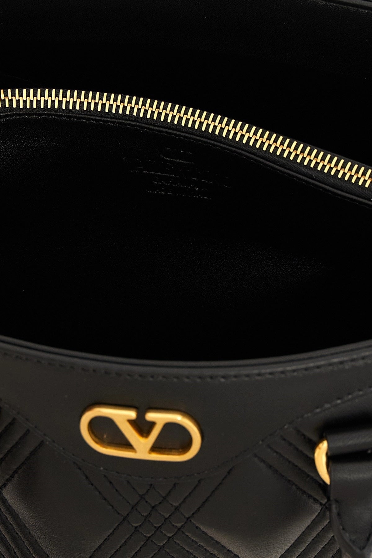 VALENTINO GARAVANI Valentino Garavani Women Valentino Garavani 'Quiltie 67' Handbag
