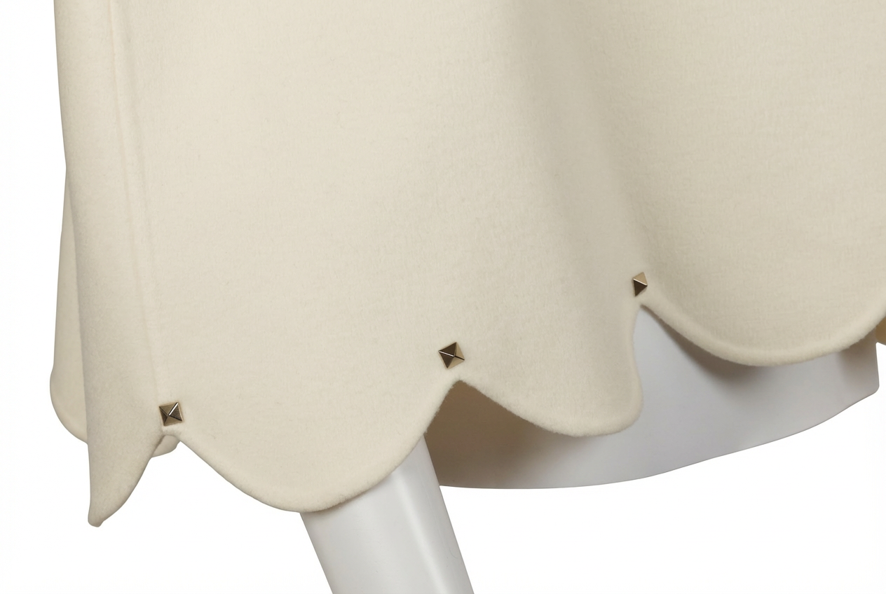 Valentino Cape
