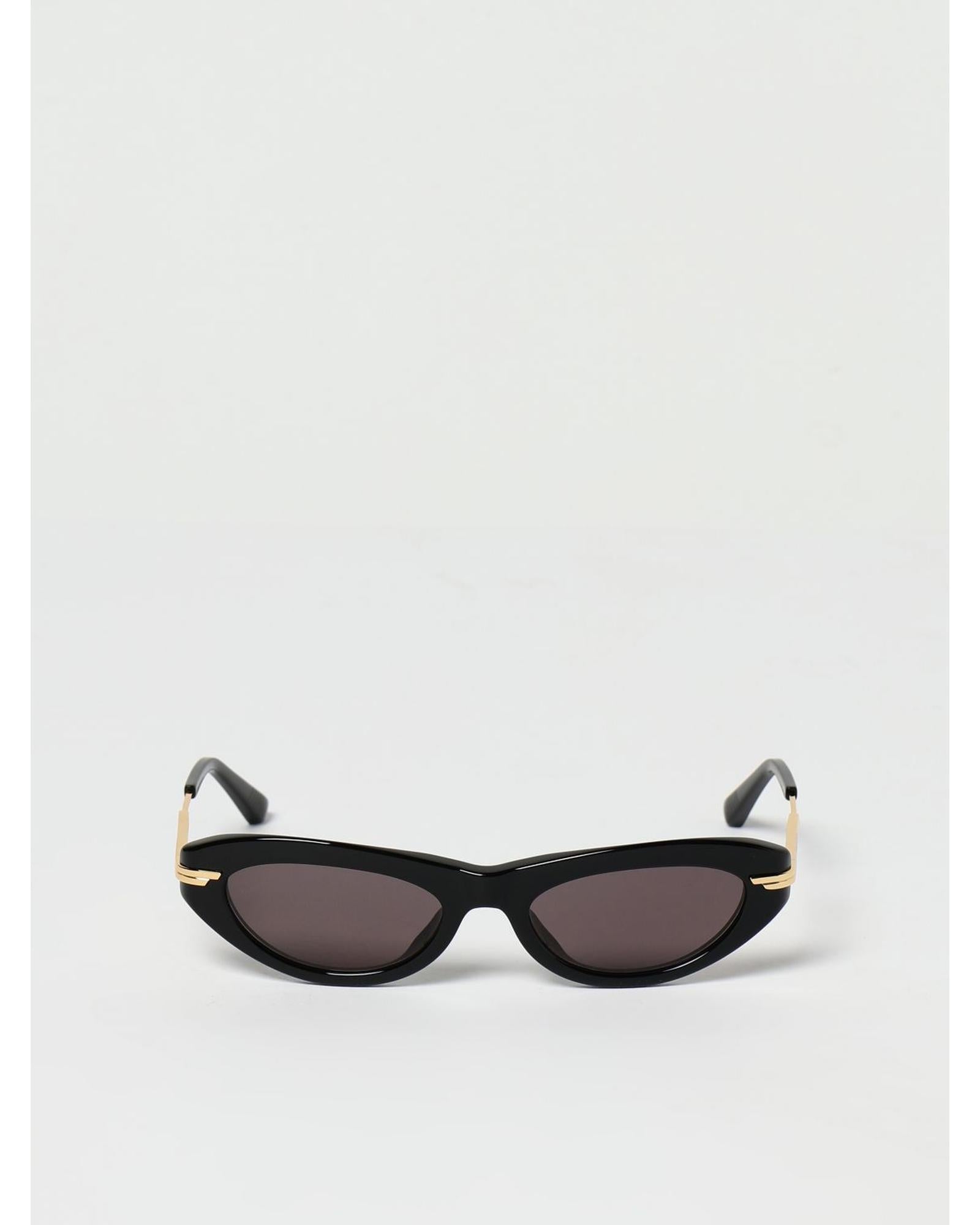 Bottega Veneta Stylish Cat-Eye Sunglasses for Everyday