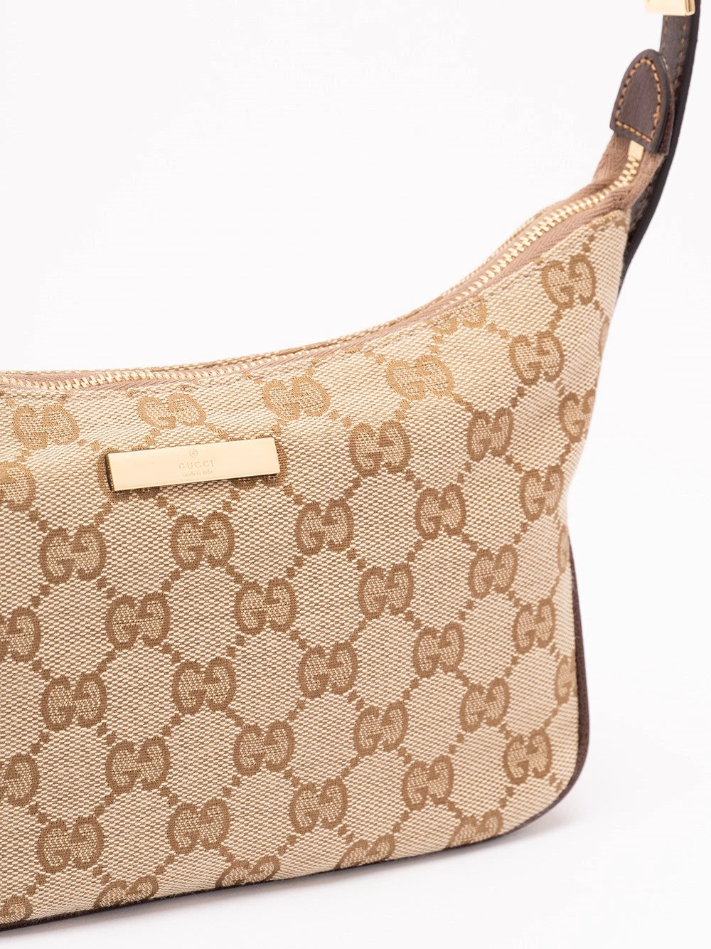 Gucci Gucci Women `Gucci Essence Plaque` Shoulder Bag
