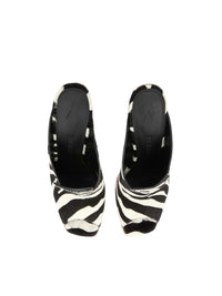 The Attico Women Irmelin Mule In White And Black