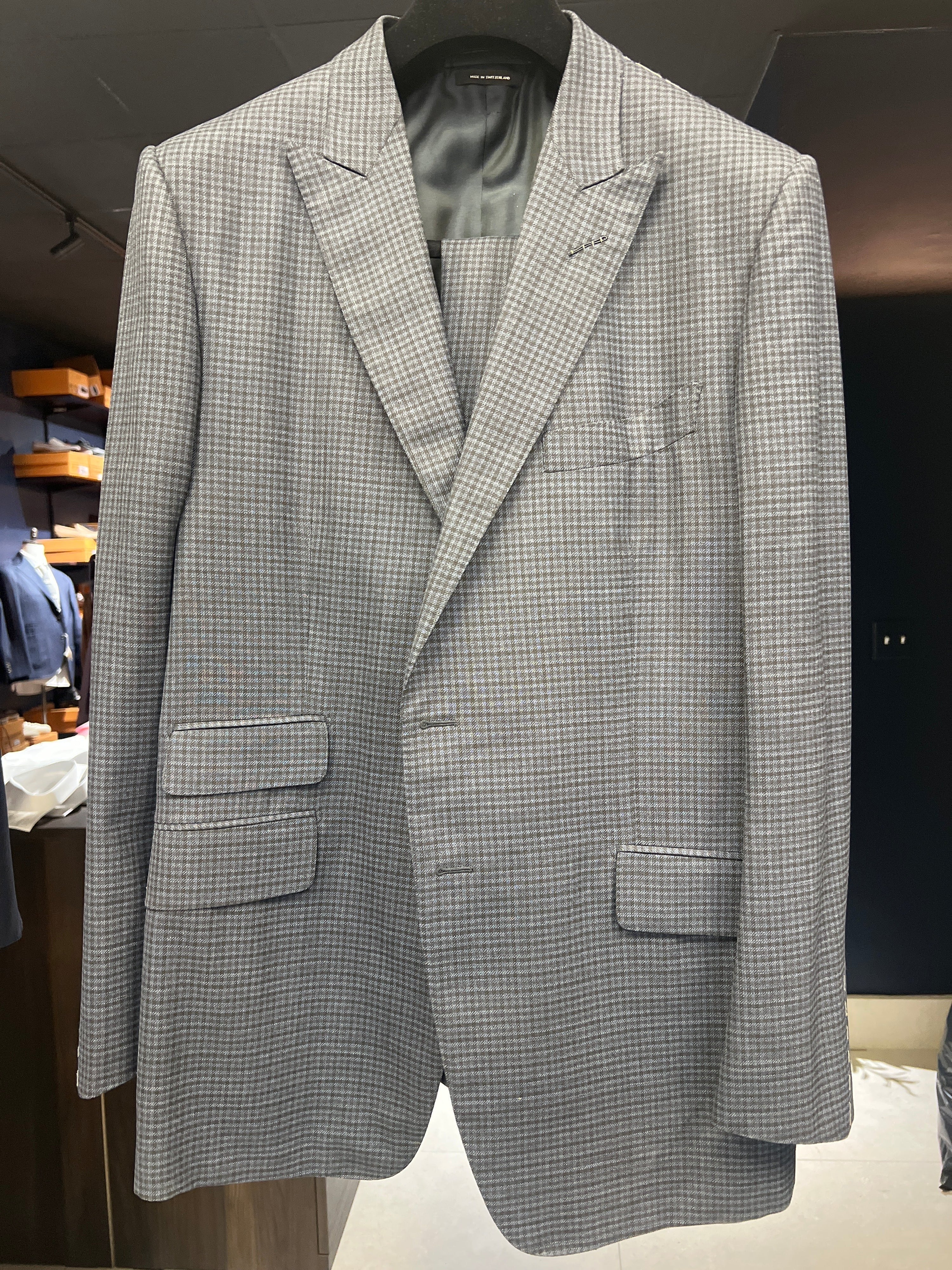 Tom Ford Men's Navy Checkered 94% Wool & 6% Silk O' Connor Suit