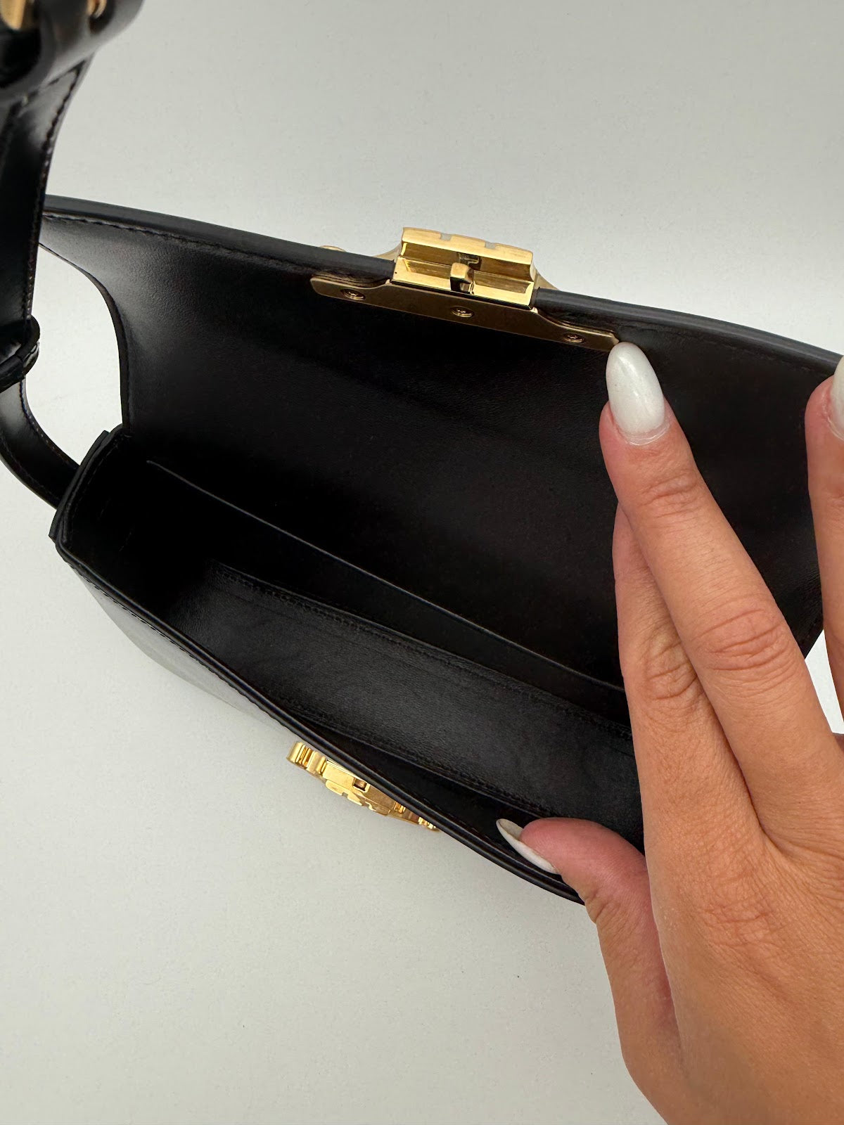 CELINE SHOULDER BAG CLAUDE IN SHINY CALFSKIN 194143 - BLACK