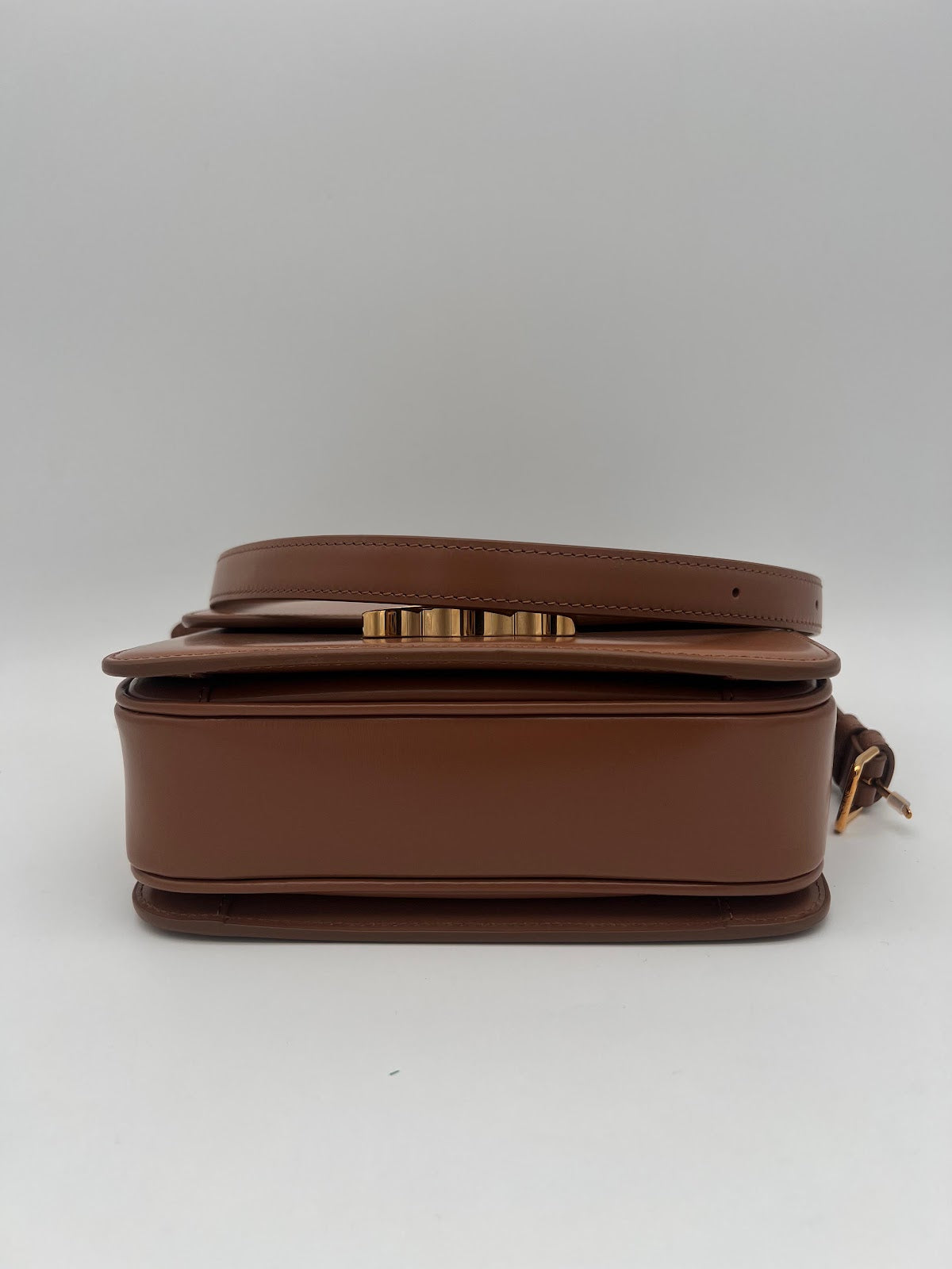 CELINE TEEN TRIOMPHE BAG IN SHINY CALFSKIN 188423 - BRONZE