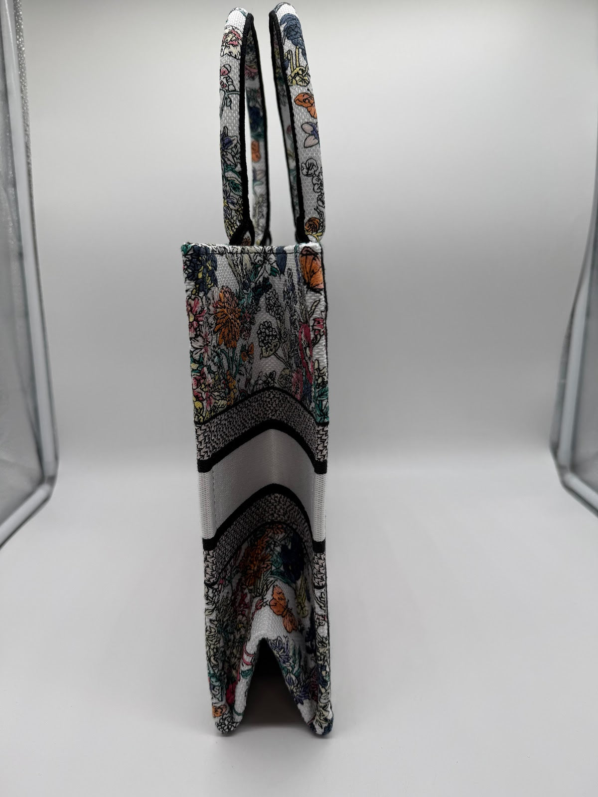 DIOR BOOK TOTE MEDIUM - Embroidery Latte Multicolor Butterflies & Iris