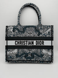 DIOR BOOK TOTE MEDIUM M1296 - Blue Embroidery with White Dior Around The World