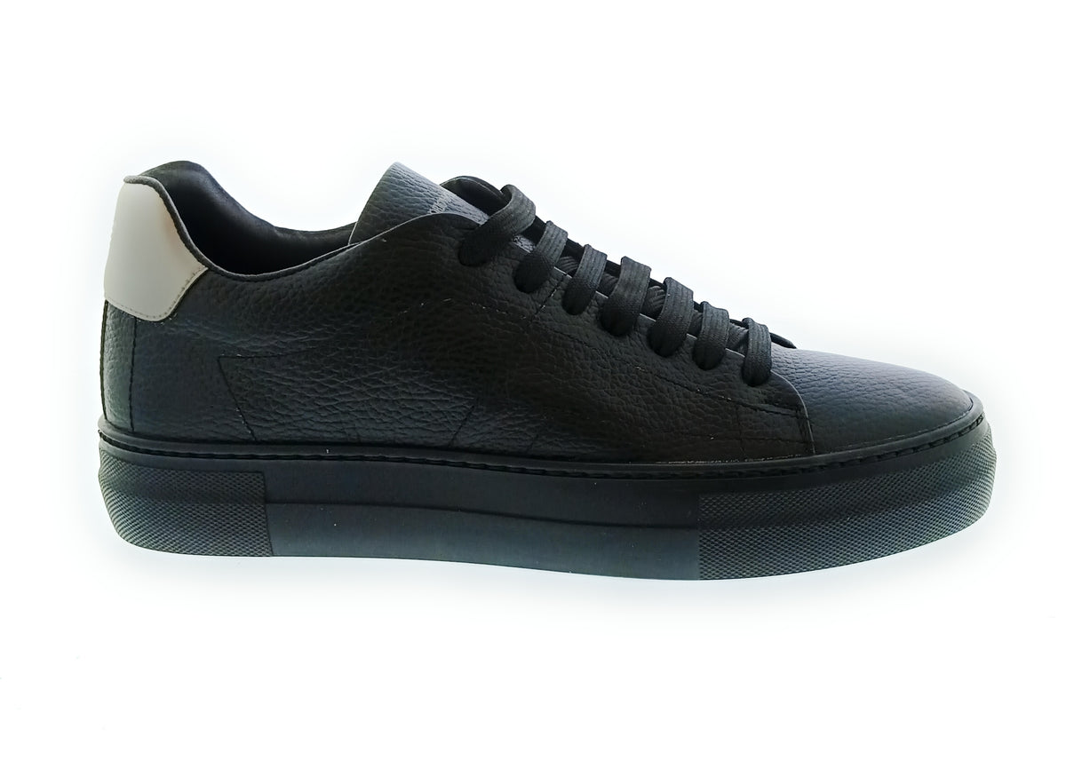 Emporio Armani Emporio Armani Men's Black Silver Leather Low-Top Sneakers-8.5