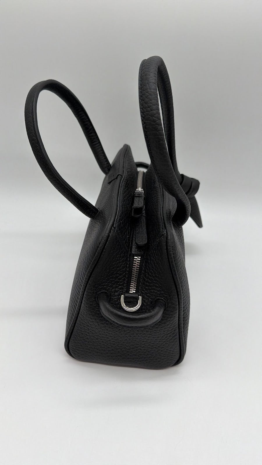 JACQUEMUS JACQUEMUS PICCOLO TURISMO LEATHER SHOULDER BAG - BLACK