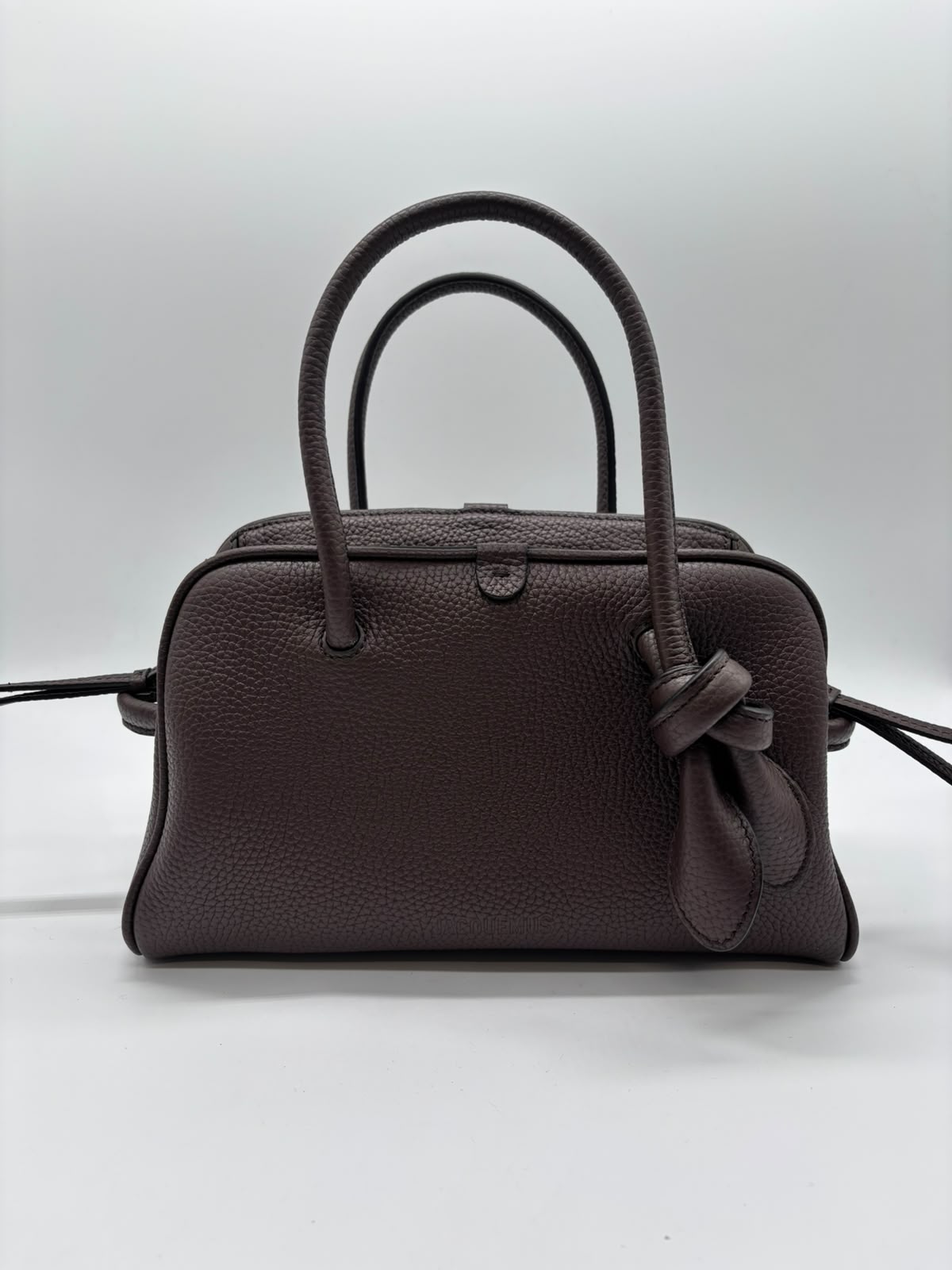 JACQUEMUS JACQUEMUS PICCOLO TURISMO LEATHER SHOULDER BAG - DARK BROWN