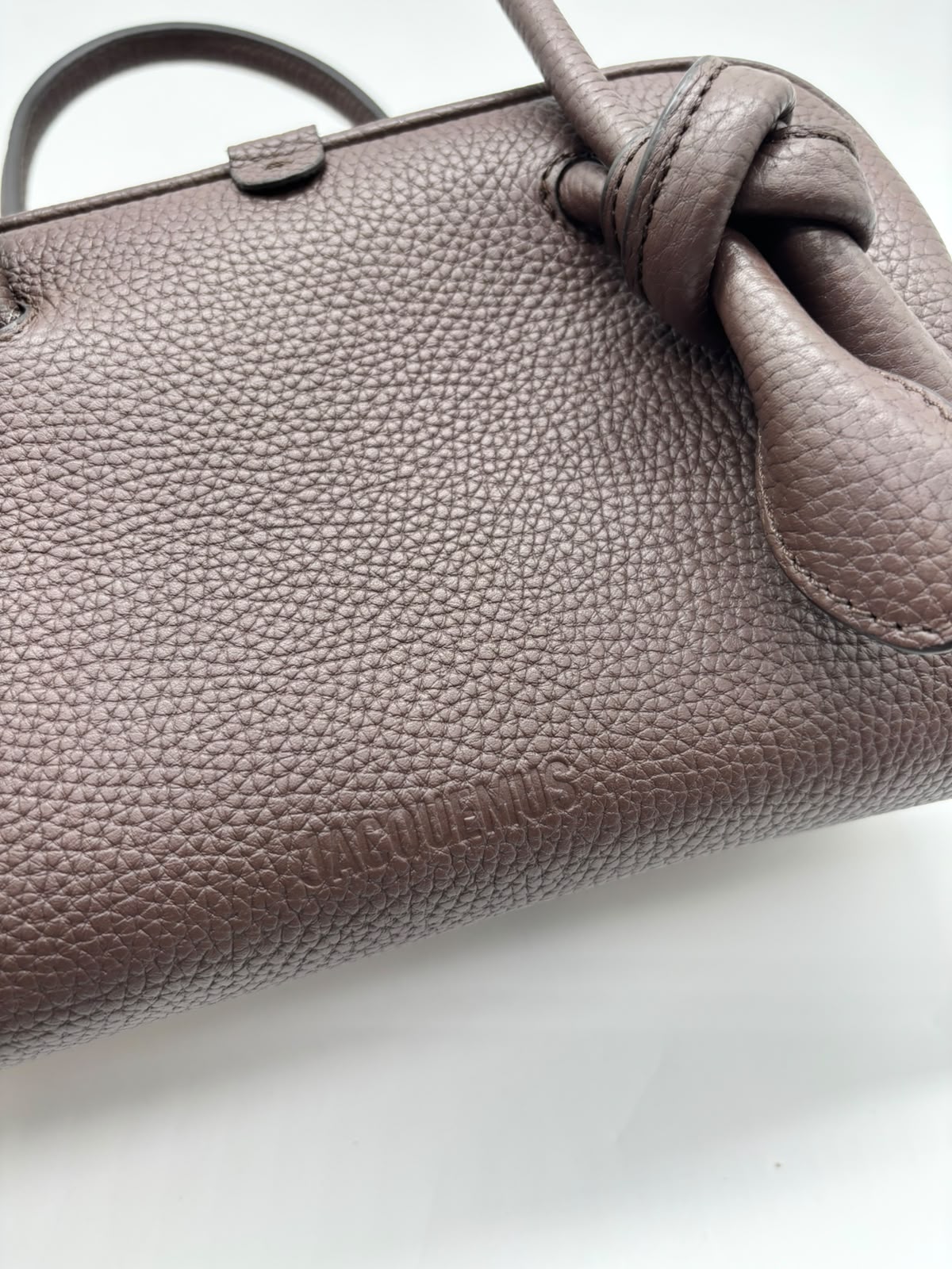 JACQUEMUS JACQUEMUS PICCOLO TURISMO LEATHER SHOULDER BAG - DARK BROWN
