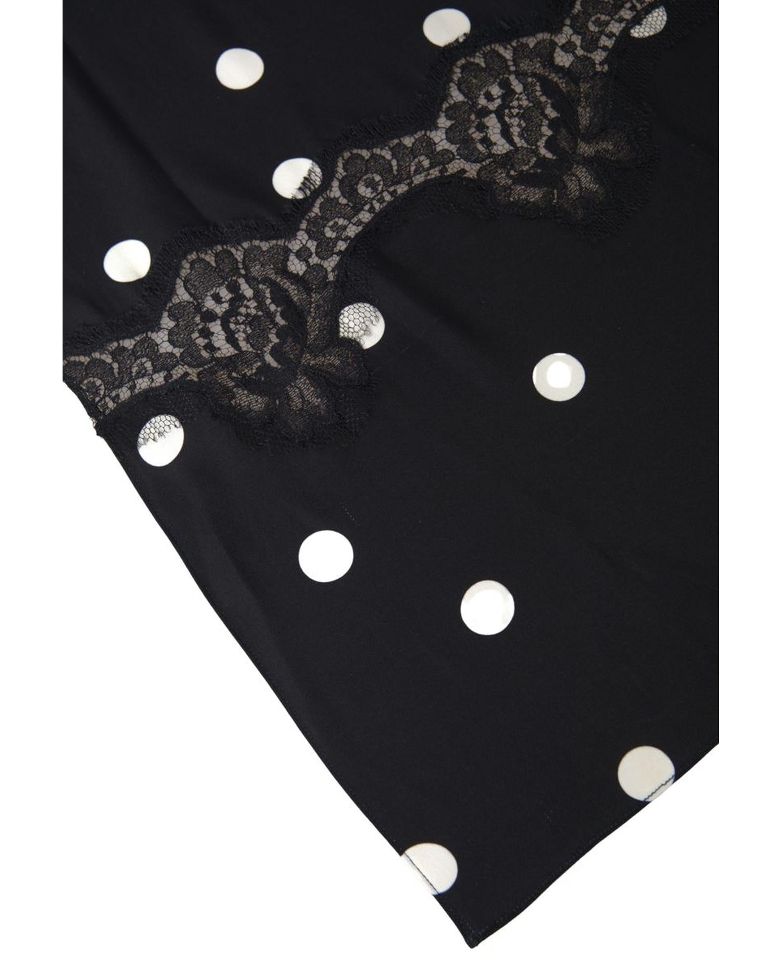 Dolce & Gabbana Cashmere Scarf Model