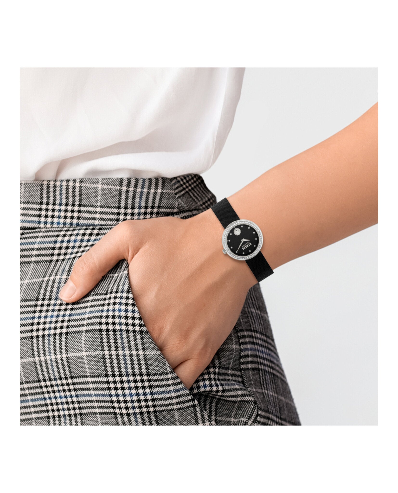 Versus Versace Womens Lea Crystal  35mm Bracelet Fashion Watch