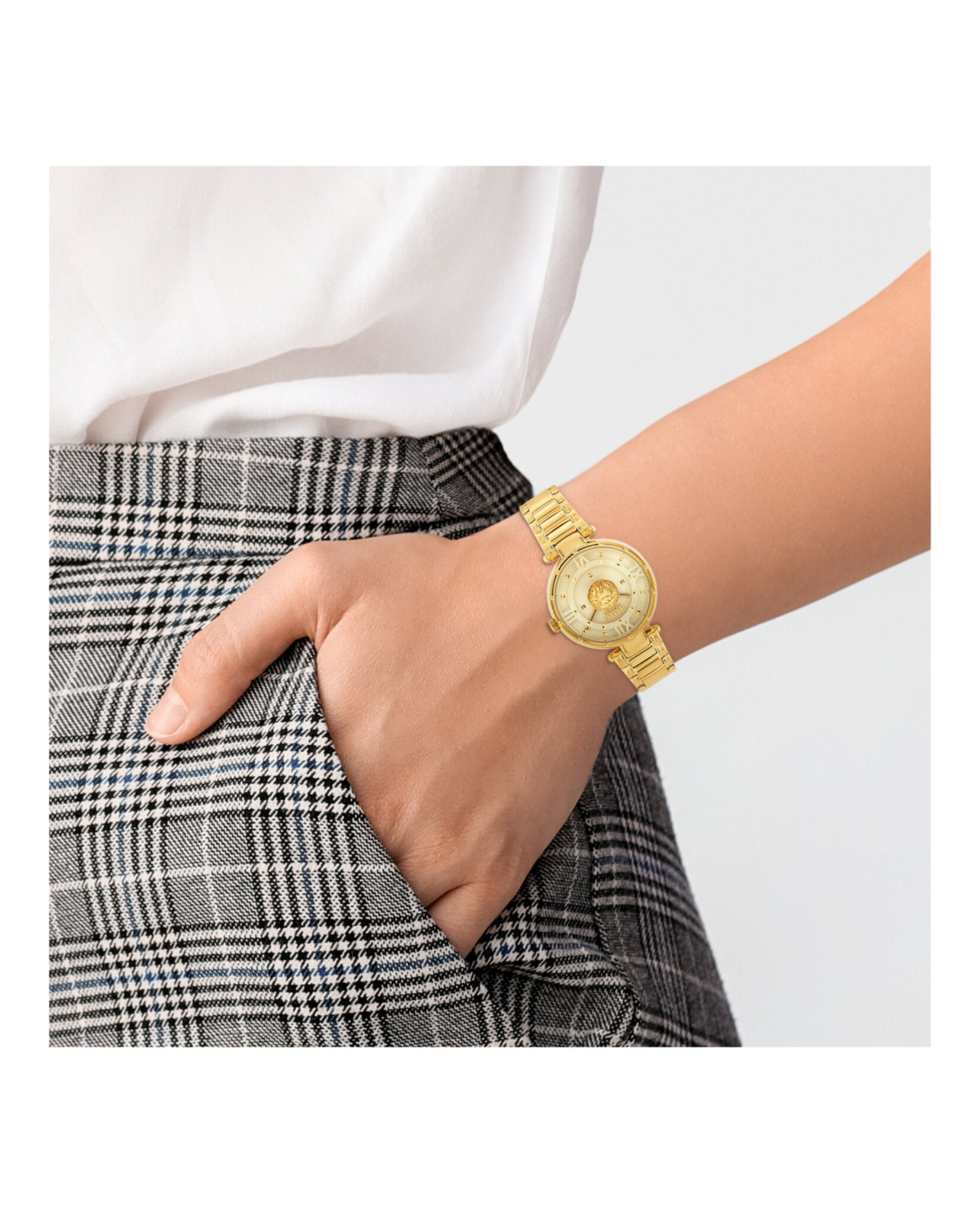 Versus Versace Womens Moscova  38mm Bracelet Fashion Watch