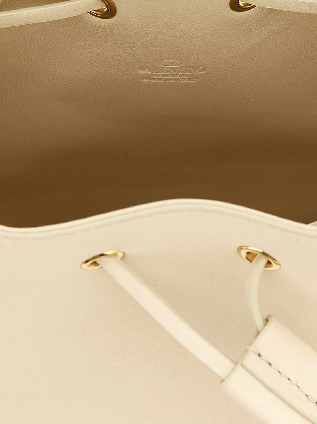 Valentino Garavani Women Valentino Garavani Vlogo Signature Sechiello Bag