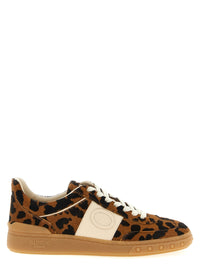 VALENTINO GARAVANI Valentino Garavani Women Valentino Garavani 'Upvillage' Sneakers