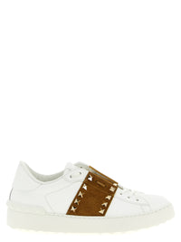VALENTINO GARAVANI Valentino Garavani Women Valentino Garavani 'Rockstud Untitled' Sneakers